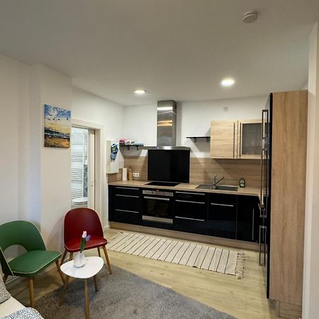 Near Holstentor Modern Apartment Near The Center With Wifi لوبيك المظهر الخارجي الصورة