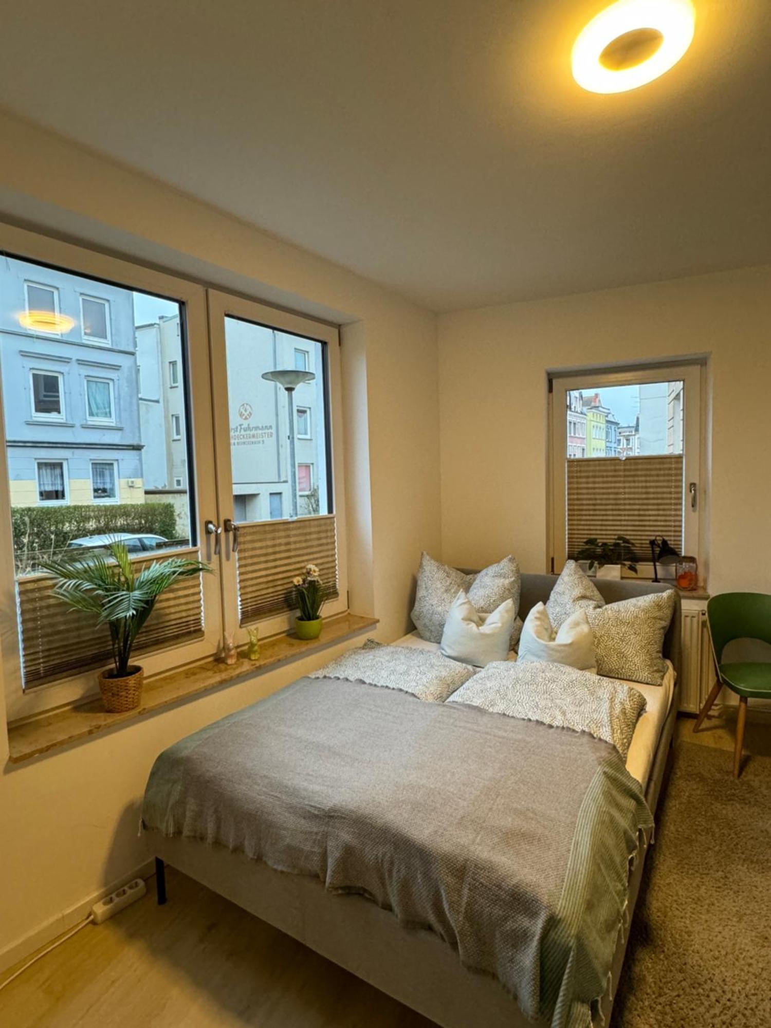 Near Holstentor Modern Apartment Near The Center With Wifi لوبيك المظهر الخارجي الصورة