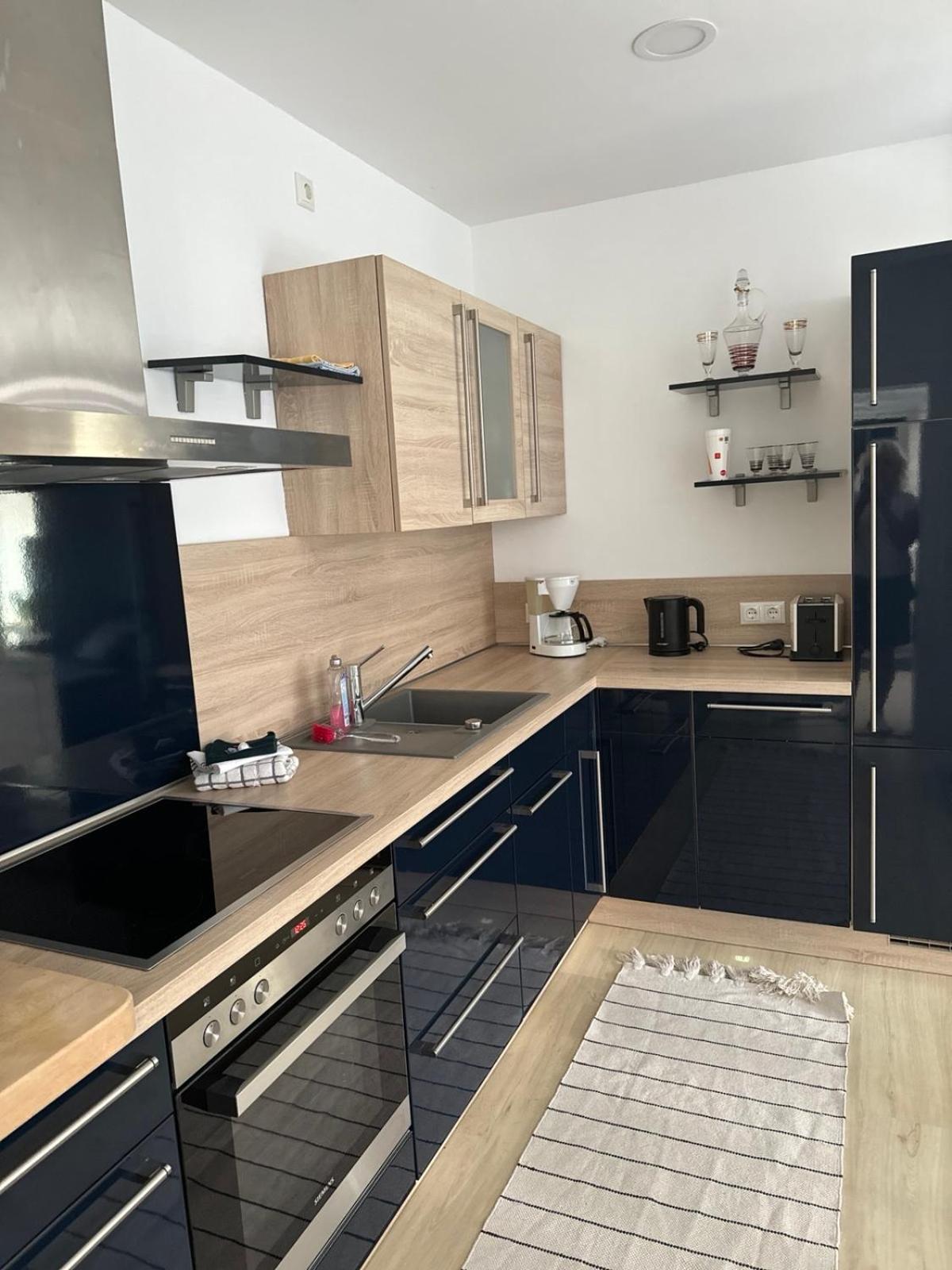 Near Holstentor Modern Apartment Near The Center With Wifi لوبيك المظهر الخارجي الصورة
