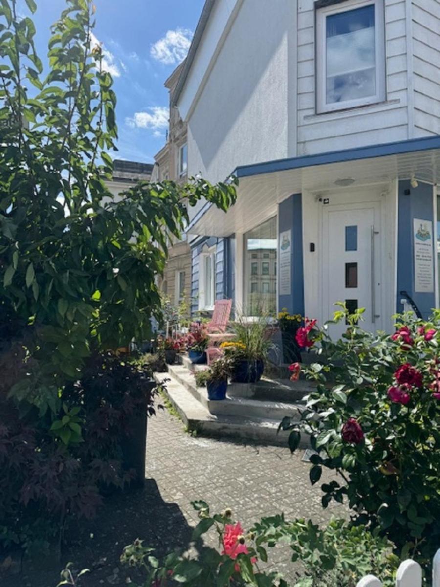 Near Holstentor Modern Apartment Near The Center With Wifi لوبيك المظهر الخارجي الصورة